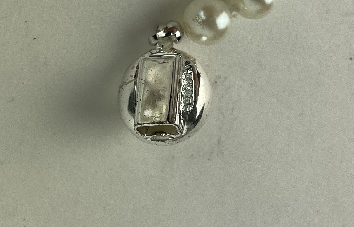 Vintage 1980s Carolee strand 18.5 in Necklace Faux Pearl Gold Tone, K25