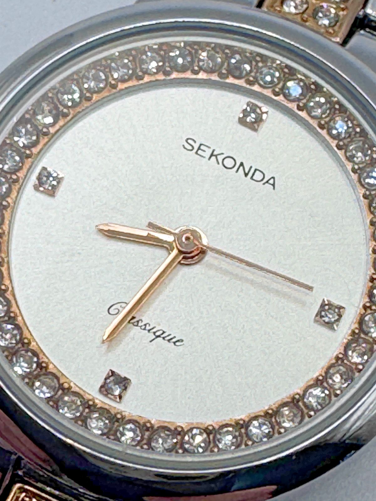 Sekonda Classique Quartz Ladies Watch – New