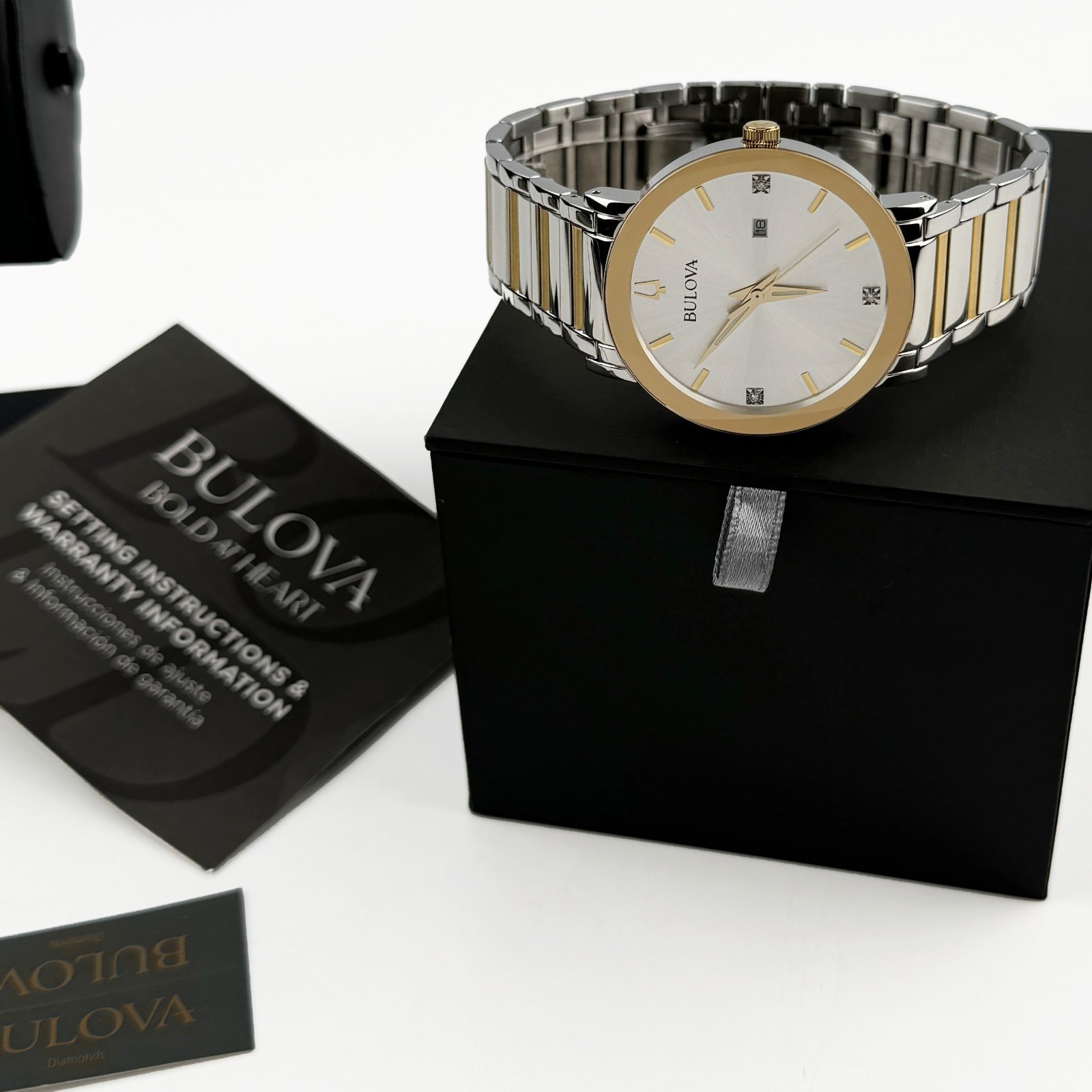 Bulova 98D151 Men’s Futuro Two-Tone Diamond Watch Silver dial Men’s Watch