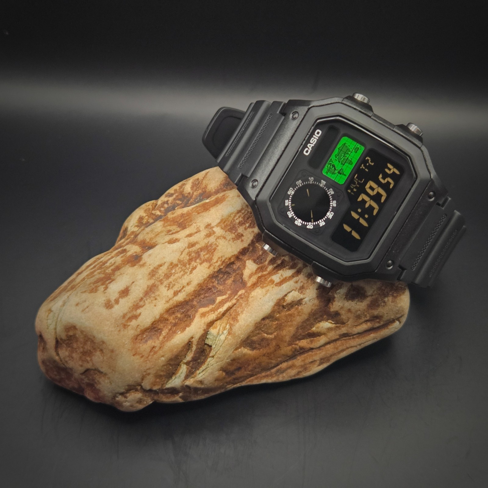 CASIO AE-1200WHD. Royale World Time Watch Mod. Green, Negative Display, Hydromod