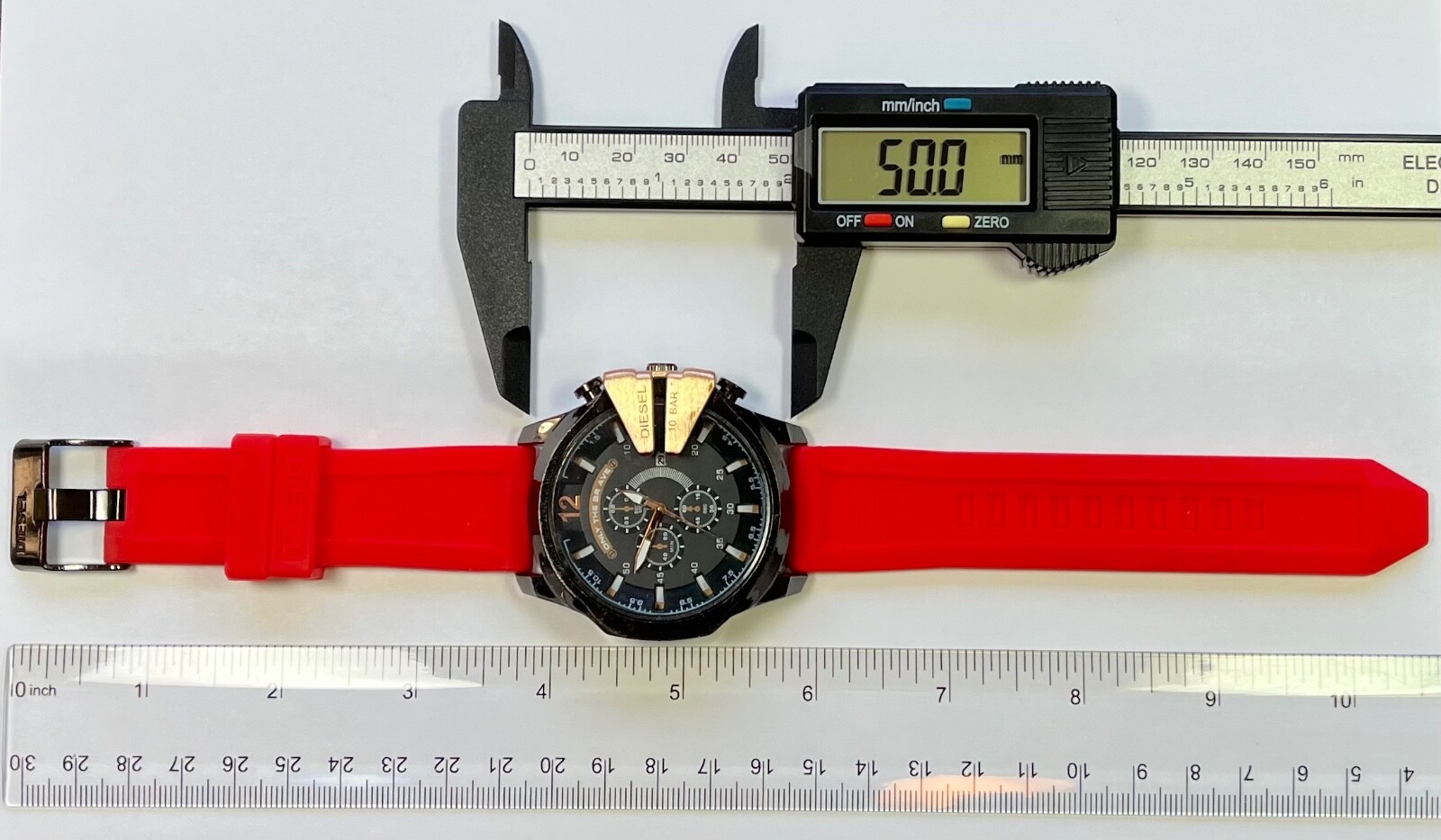 Diesel YF-158 WATCH 10 Bar Only The Brave Red Black New Battery