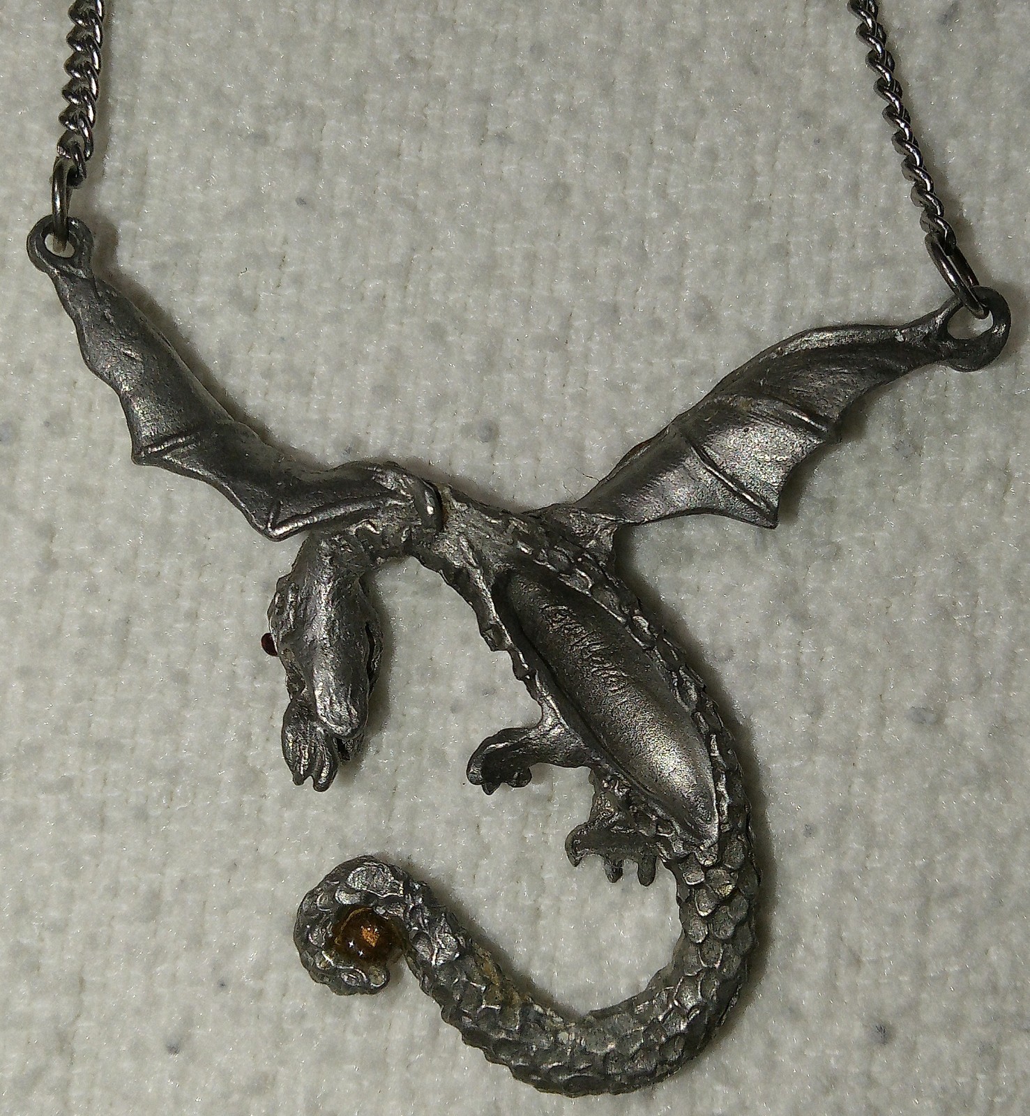 Vintage DRAGON Pendant Necklace – 13-1/2″ – Marked 2-1/2″ x 2-1/2″