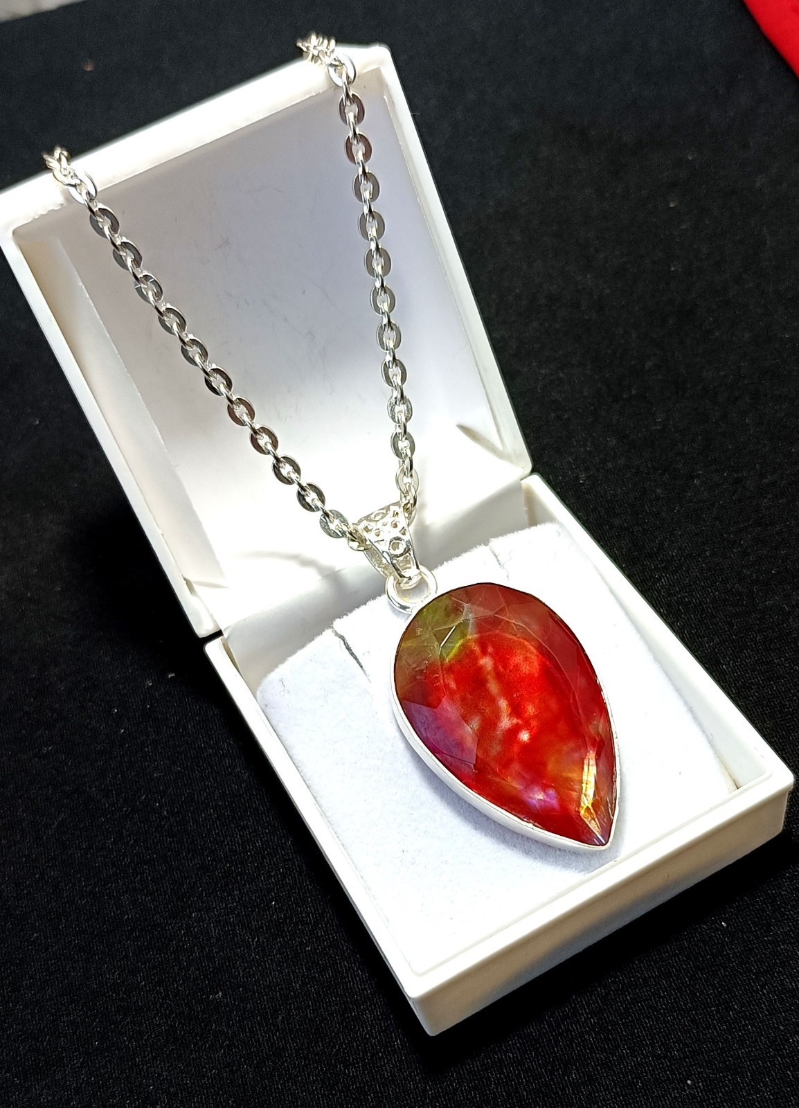 51.45 Ct Natural Ammolite Doublet Rainbow Pendant Gemstone with Sliver Chain