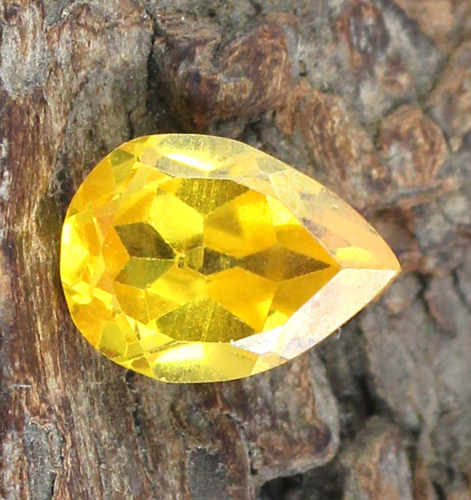 8.45 Ct/13 mm Natural Yellow Zircon Pear Gemstone Certified T23286 Tariff Free