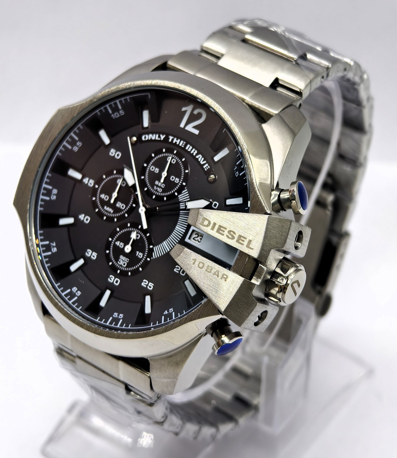 Fabulous Diesel 10 Bar ”ONLY THE BRAVE” Chronograph Quartz Men’s Wrist Watch