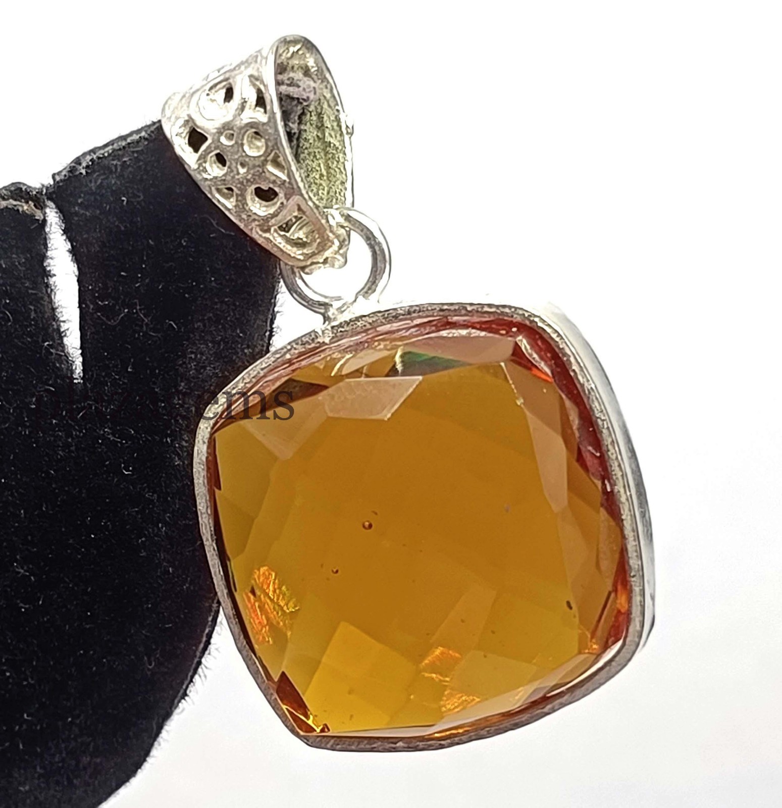 Natural Alexandrite Color-Change Pendant & Earring Set | EGL | 925 Silver 35K