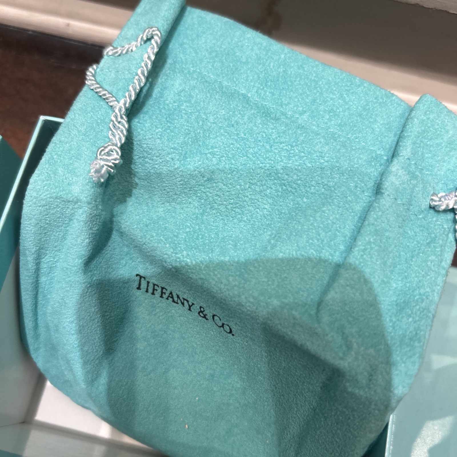 Tiffany & Co. Bracelet Jewelry Box With One Pouch