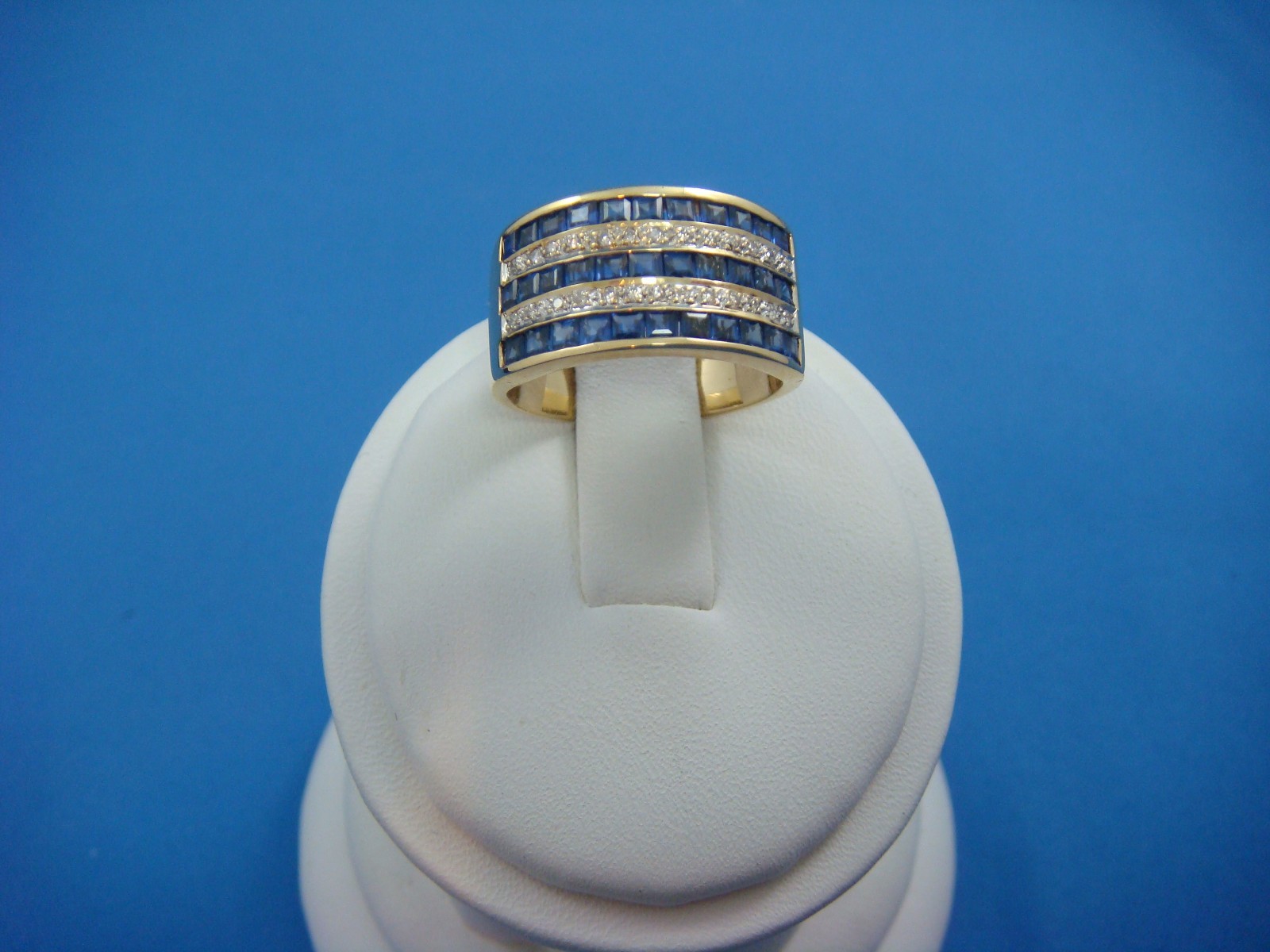 18K YELLOW GOLD 5 ROW SAPPHIRES AND DIAMONDS WIDE LADIES BAND 8.8 GRAMS