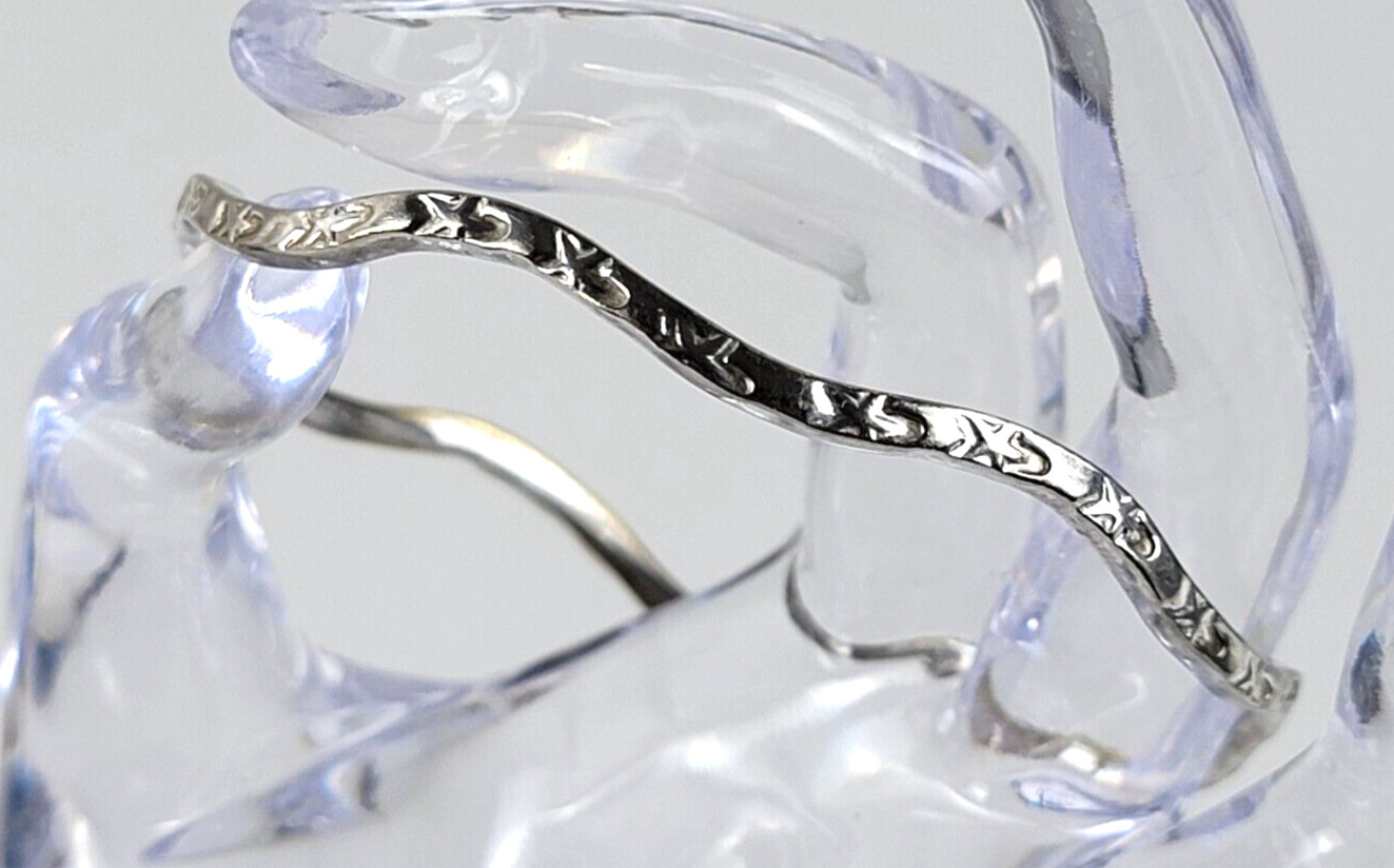 Vintage TAXCO 925 Sterling Silver Wavy Etched Bangle Bracelet 8.25 In