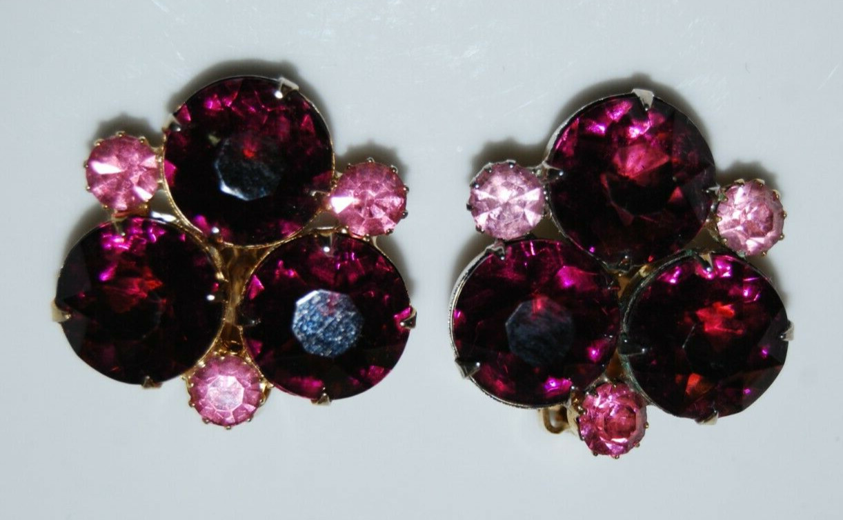 ELEGANT VTG RHINESTONE COUTURE DEEP RED & PINK CRYSTALS GOLDEN CLIP-ON EARRINGS