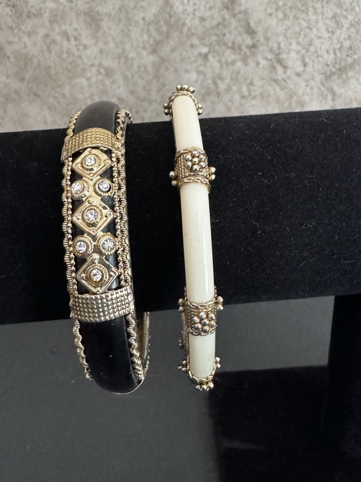 Gold Tone Black Cream Enamel Hinged Bangle Bracelet Lot Size 8 Missing Stones