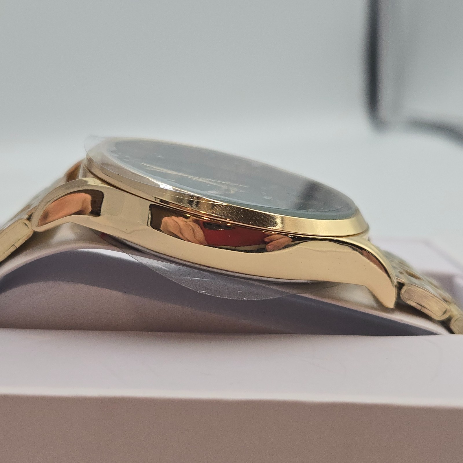 U.S. Polo Assn. Gold Tone Quartz Wristwatch Green Dial Analog in Original Box