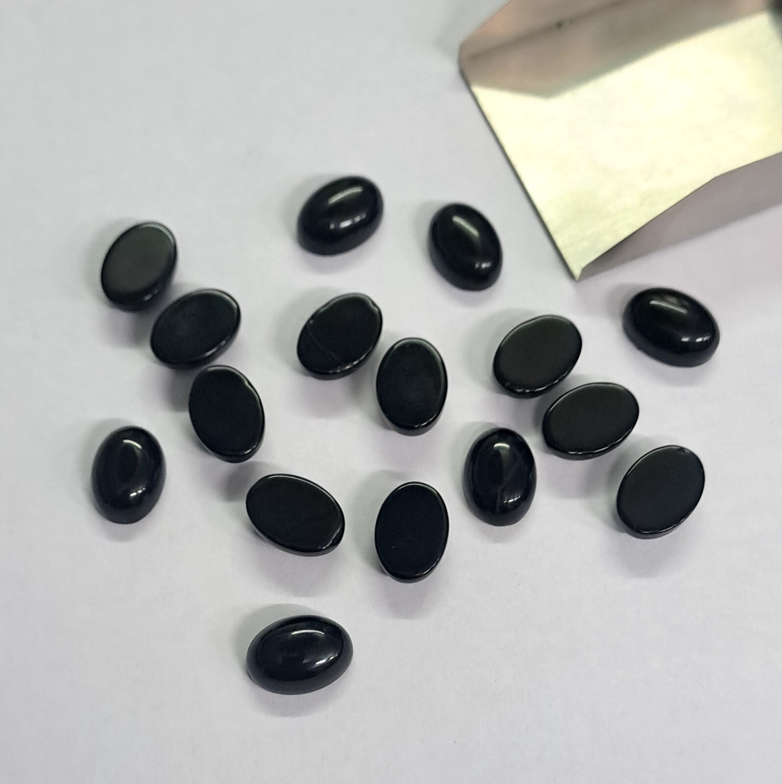 [WHOLESALE] NATURAL BLACK ONYX CABOCHON OVAL SHAPE LOOSE GEMSTONE