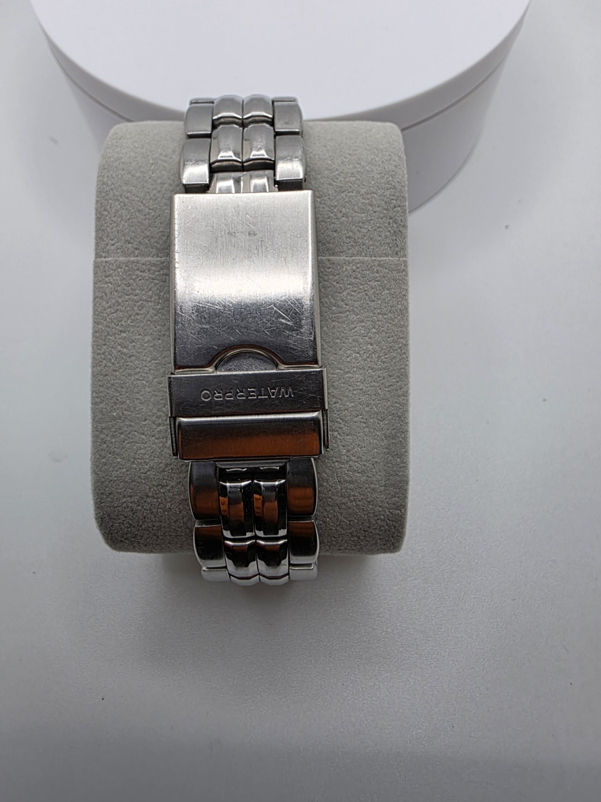 Guess Waterpro 50M Men’s Silver Tone Quartz Date Watch Stainless Steel