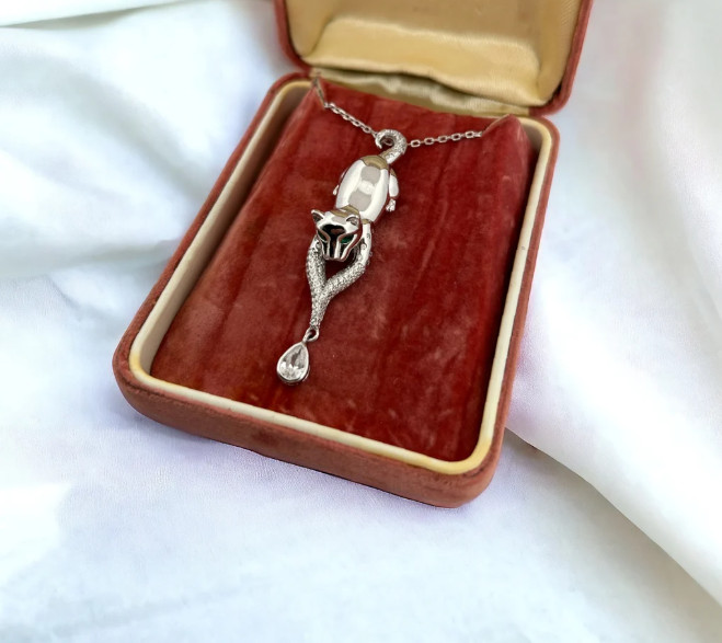 Silver Panther Pendant With Emerald & Zircon Party Wear Pendant For Men & Women