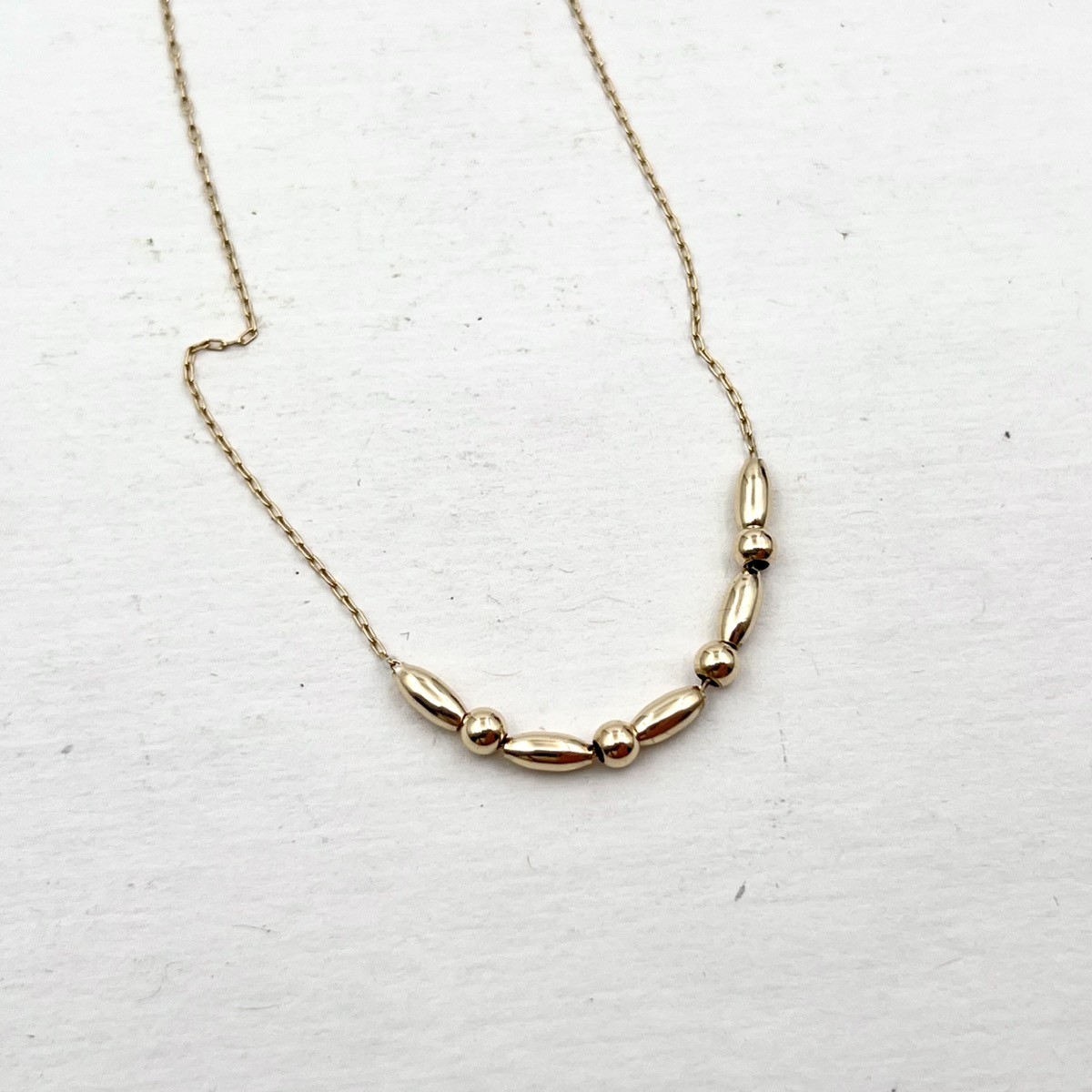 13k (14k Stamp) Yellow Gold Round & Barrel 3mm Hollow Gold Bead 15in Necklace