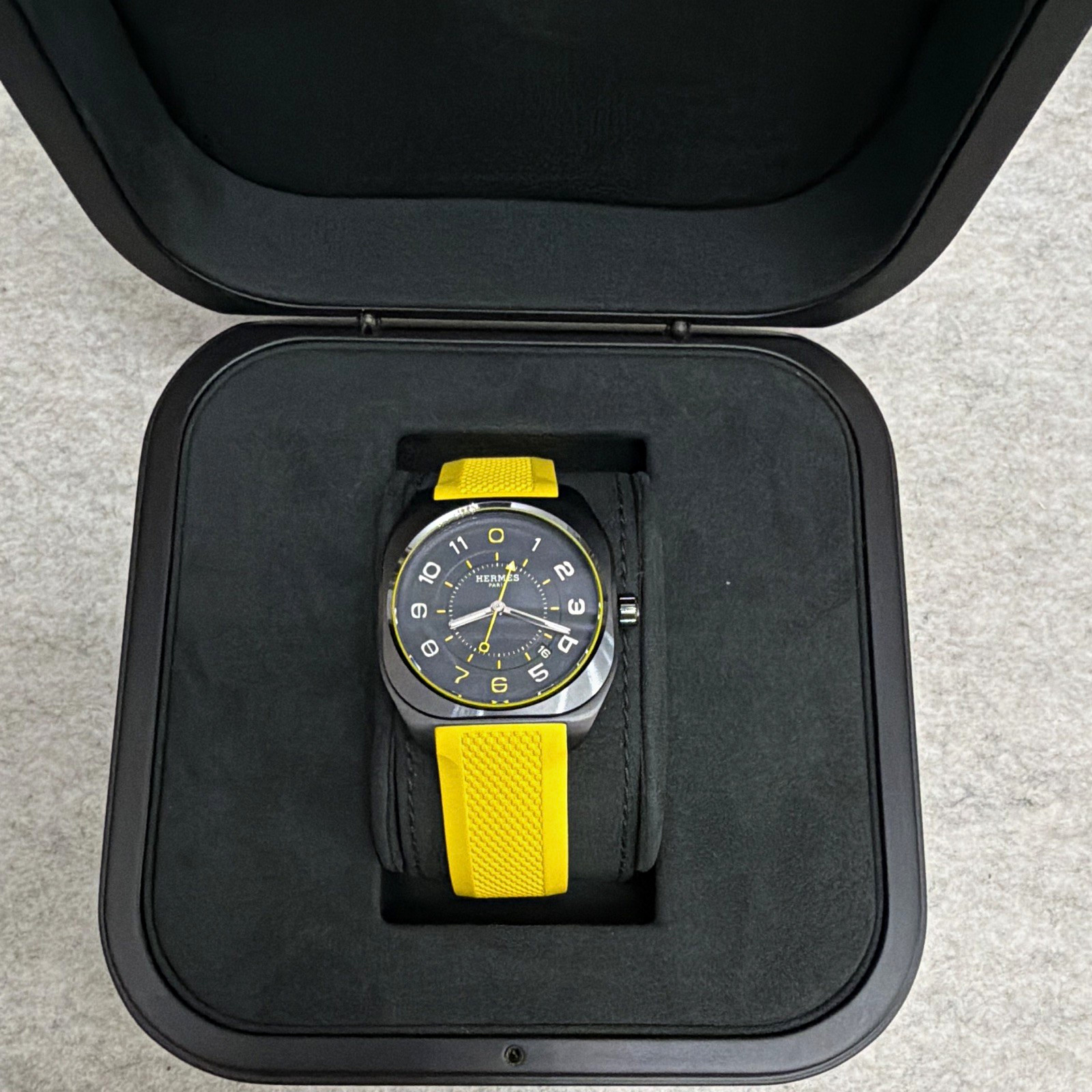 Hermès H08 Automatic 39mm Titanium Black Dial Yellow Rubber Strap Box Papers