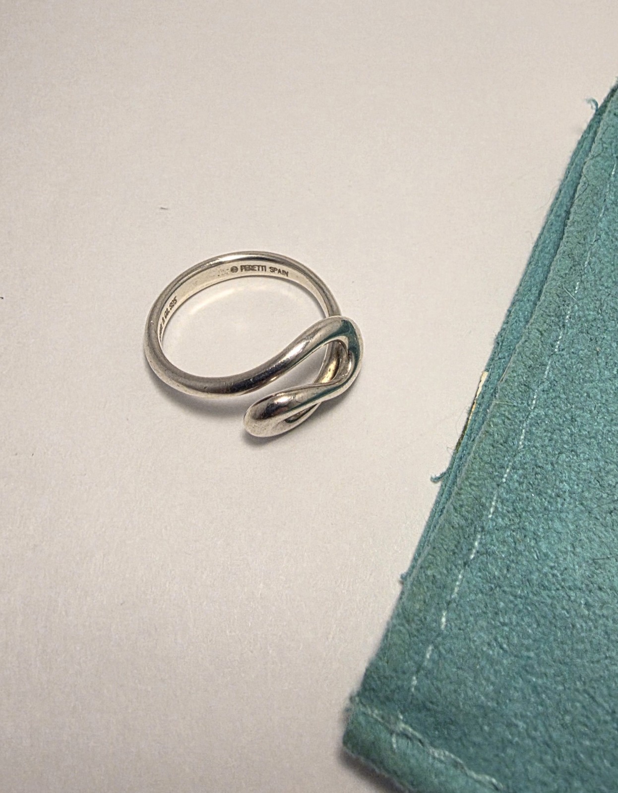 Tiffany & Co. Ring Vintage Elsa Peretti Open Wave Band Ring in Sterling Size 6