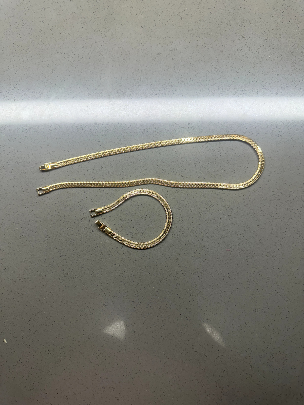 Gold Bonded set of 2 Wheat Herringbone Chain 18″x5mm & Bracelet 7,5″x 5mm