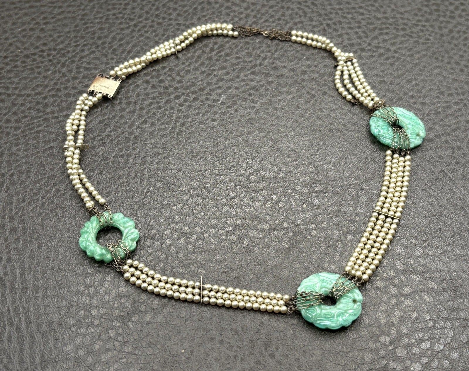 VTG Chinese Export Faux Pearl Peking Glass Donut Necklace Gold Fill Clasp READ