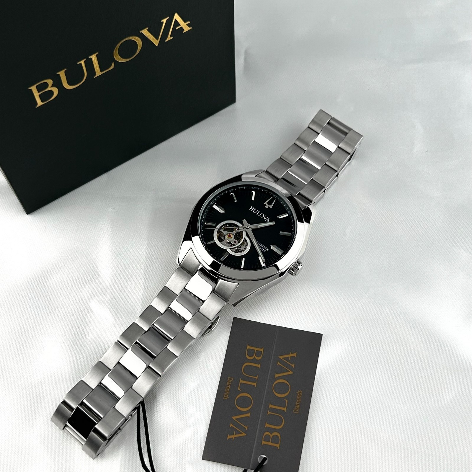 New w/box/Bulova Classic Surveyor 96A270 black Dial Men’s Automatic Watch 42mm