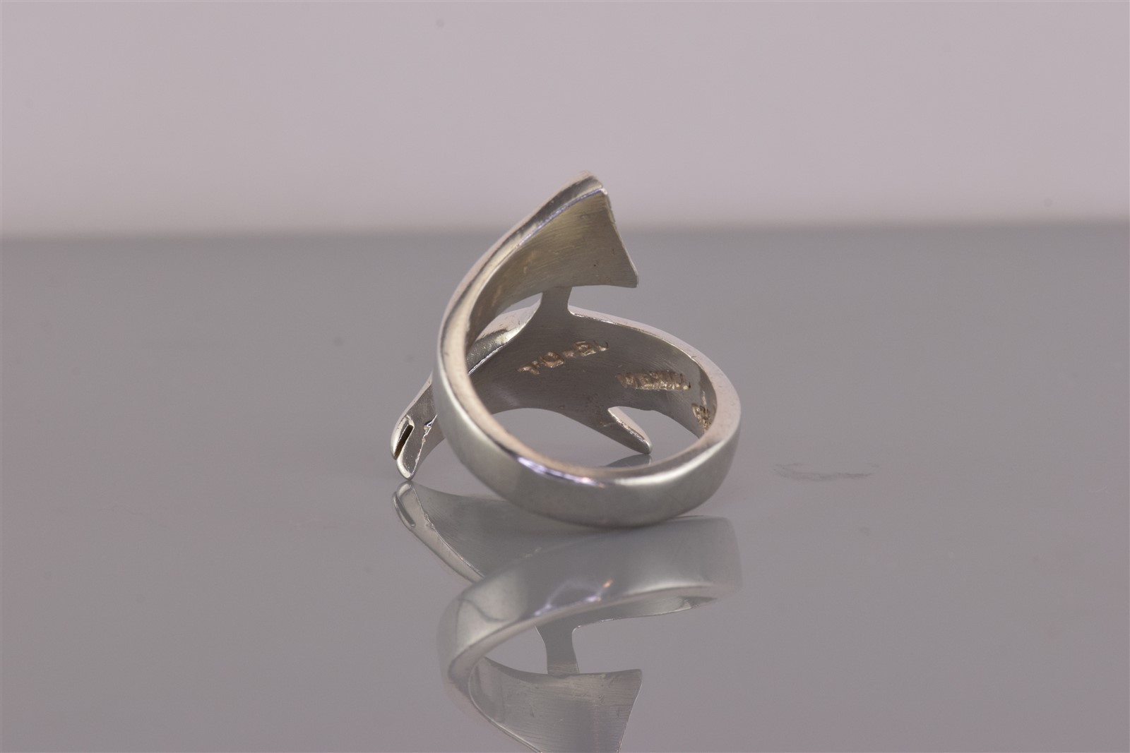 Taxco Sterling Silver Dimensional Dolphin Wrap Solid Band Ring 9g Mex 925 Sz: 6