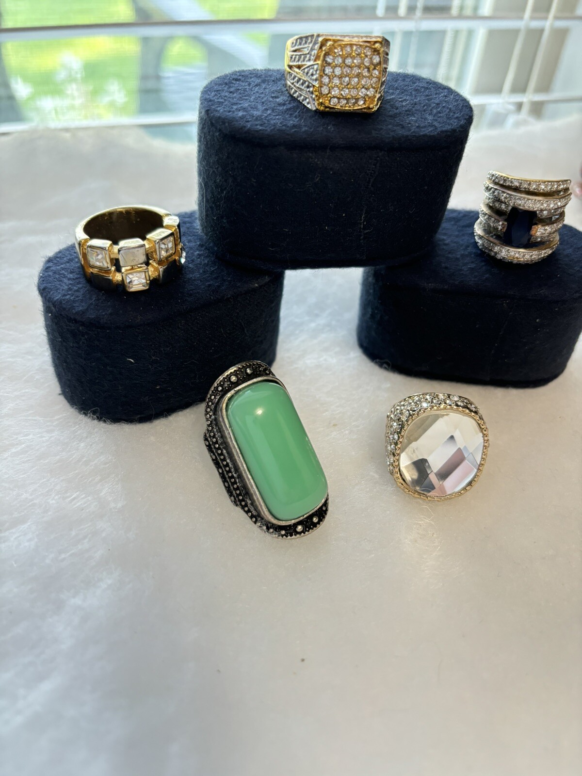 Assorted Lot Of Fashion Rings X 5 . Sz In Pics.