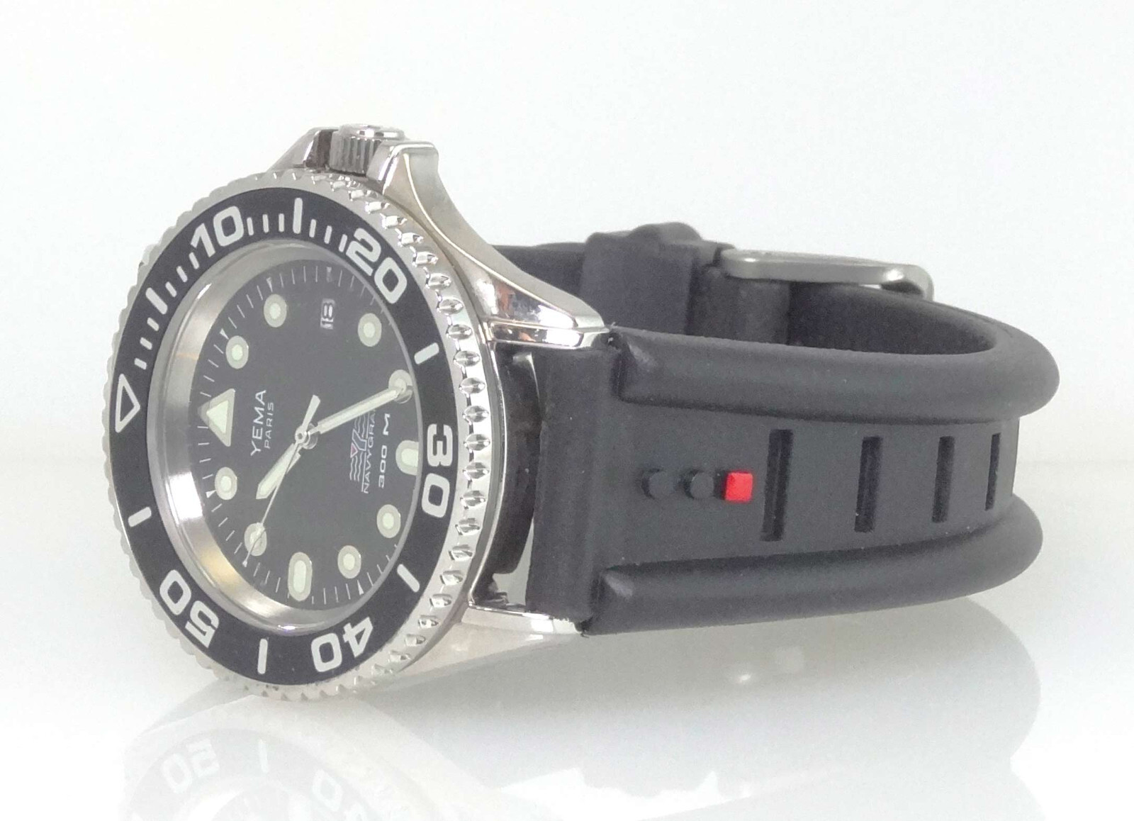 YEMA BY SEIKO YE-139-M NAVYGRAF MEN’S QUARTZ DEEP-DIVER WATCH – NEW RARE 30-ATM