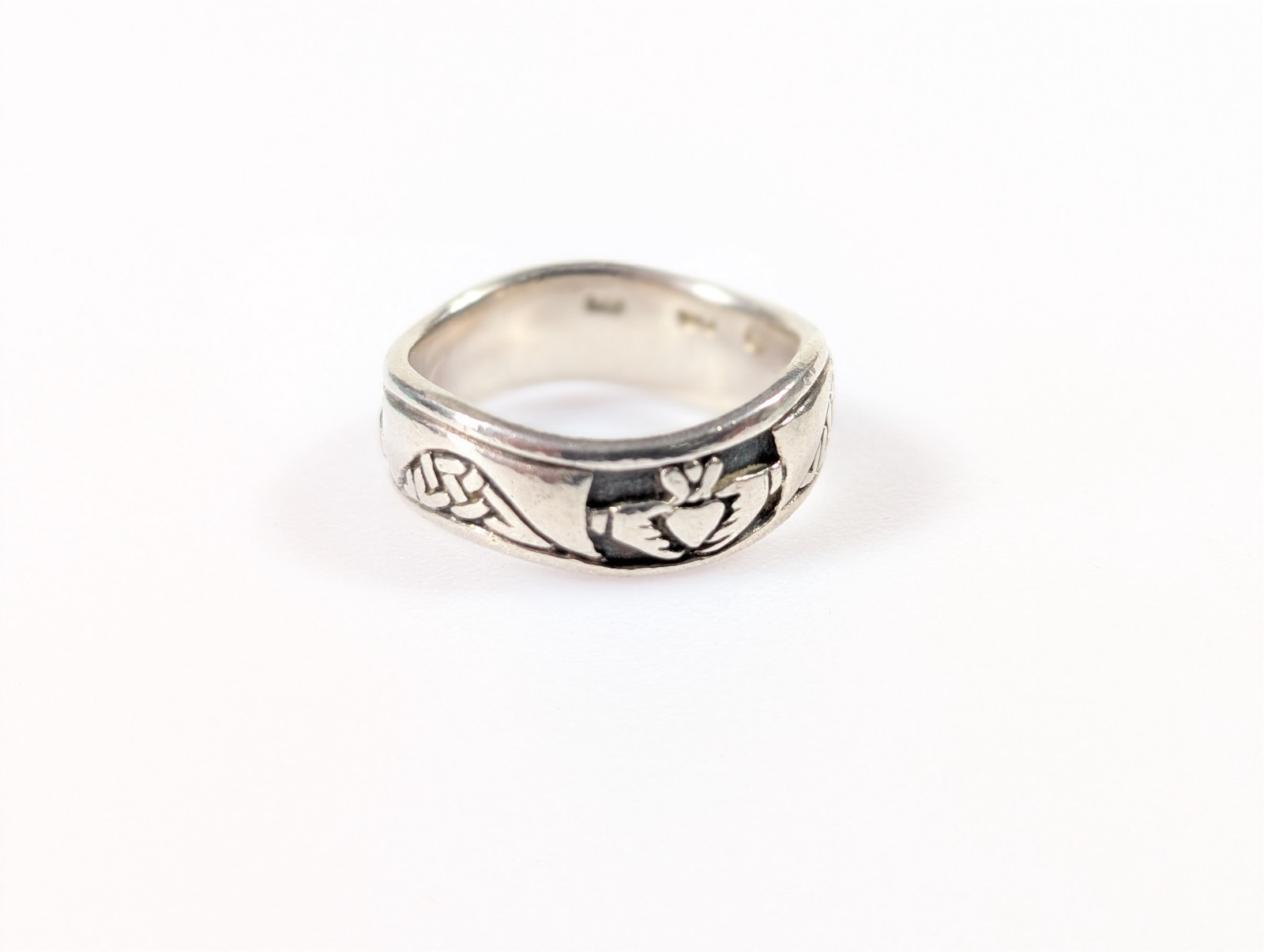 Vtg Peter Stone PSCL 925 Sterling Silver CLADDAGH Celtic Wavy Band Ring 7.5