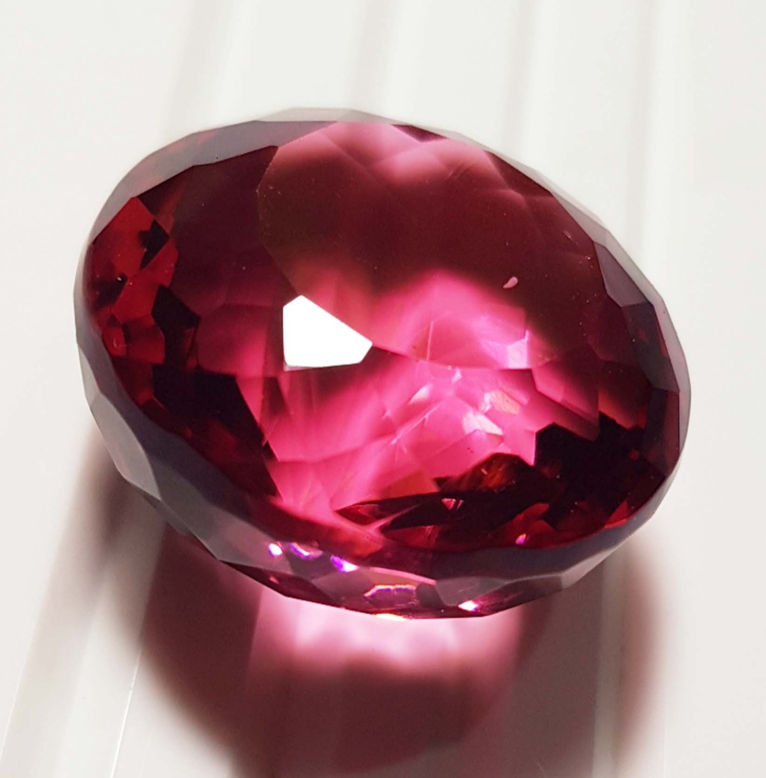 Pink Sapphire Round Cut Gemstone: Pendant Size Healing 110Ct 28x28x17mm