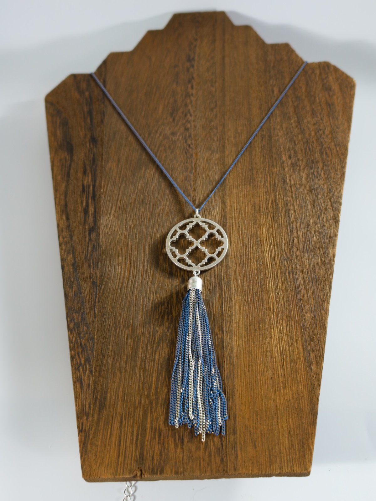 Silver Tone Snake Chain Necklace Round Tassel Pendant Blue Metal No Stone