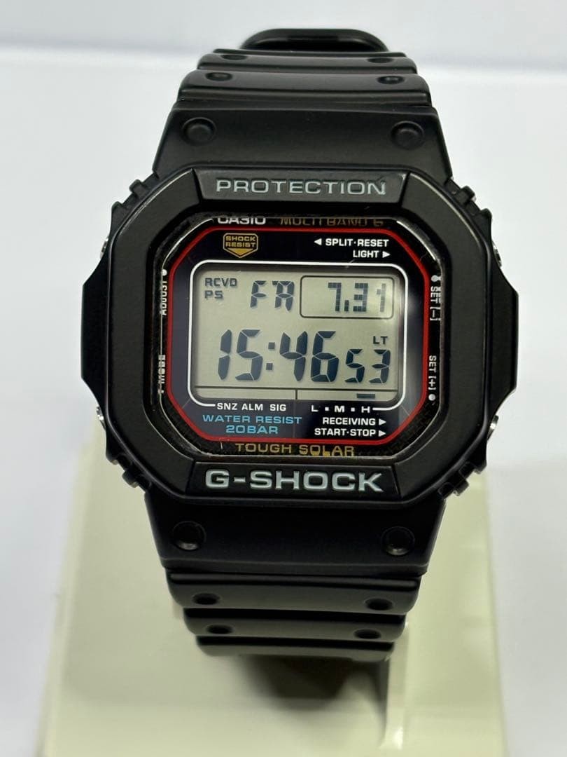 Comes with box in excellent condition GW M5610U 1JF Digital Radio Solar Square