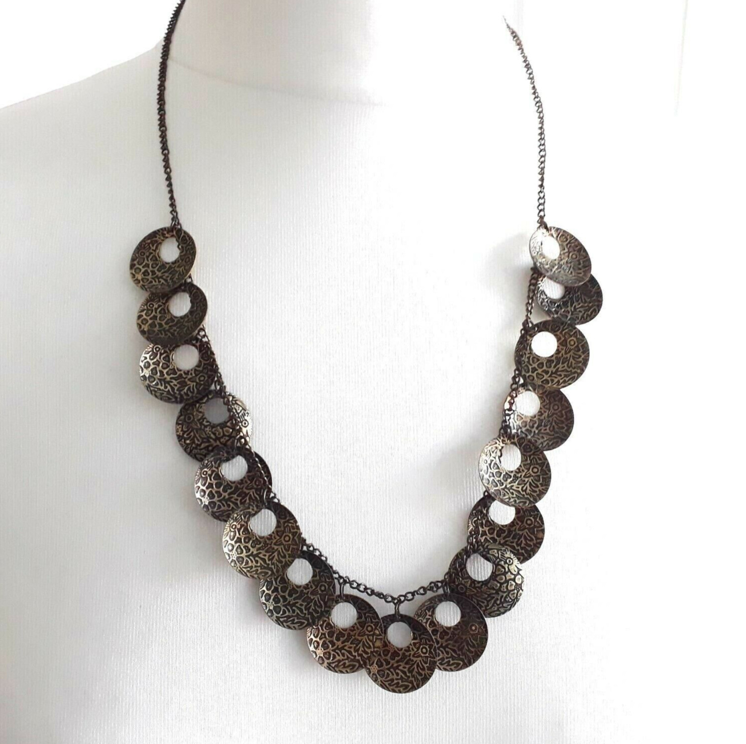 Accessorize Bronze Tone Flower Patterned necklace circle discs boho hippy gift