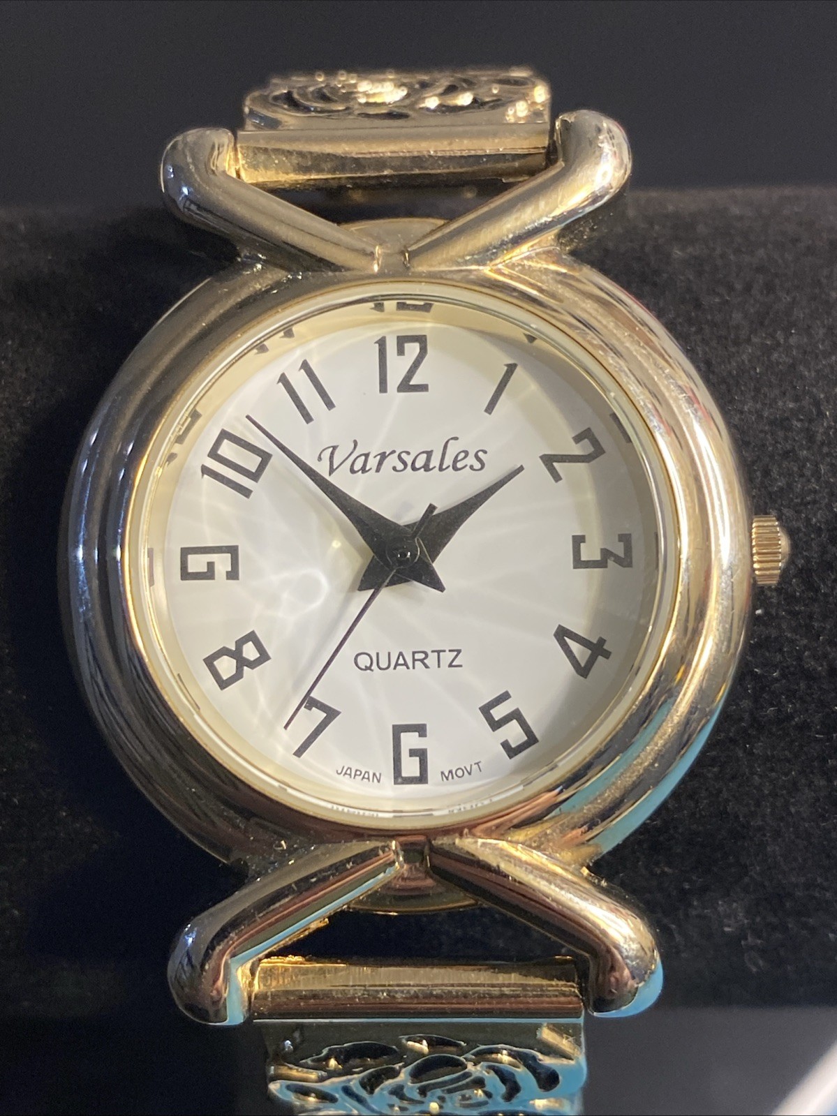 Varsales Watch # V6239-10 Ladies New Battery Gold Tone