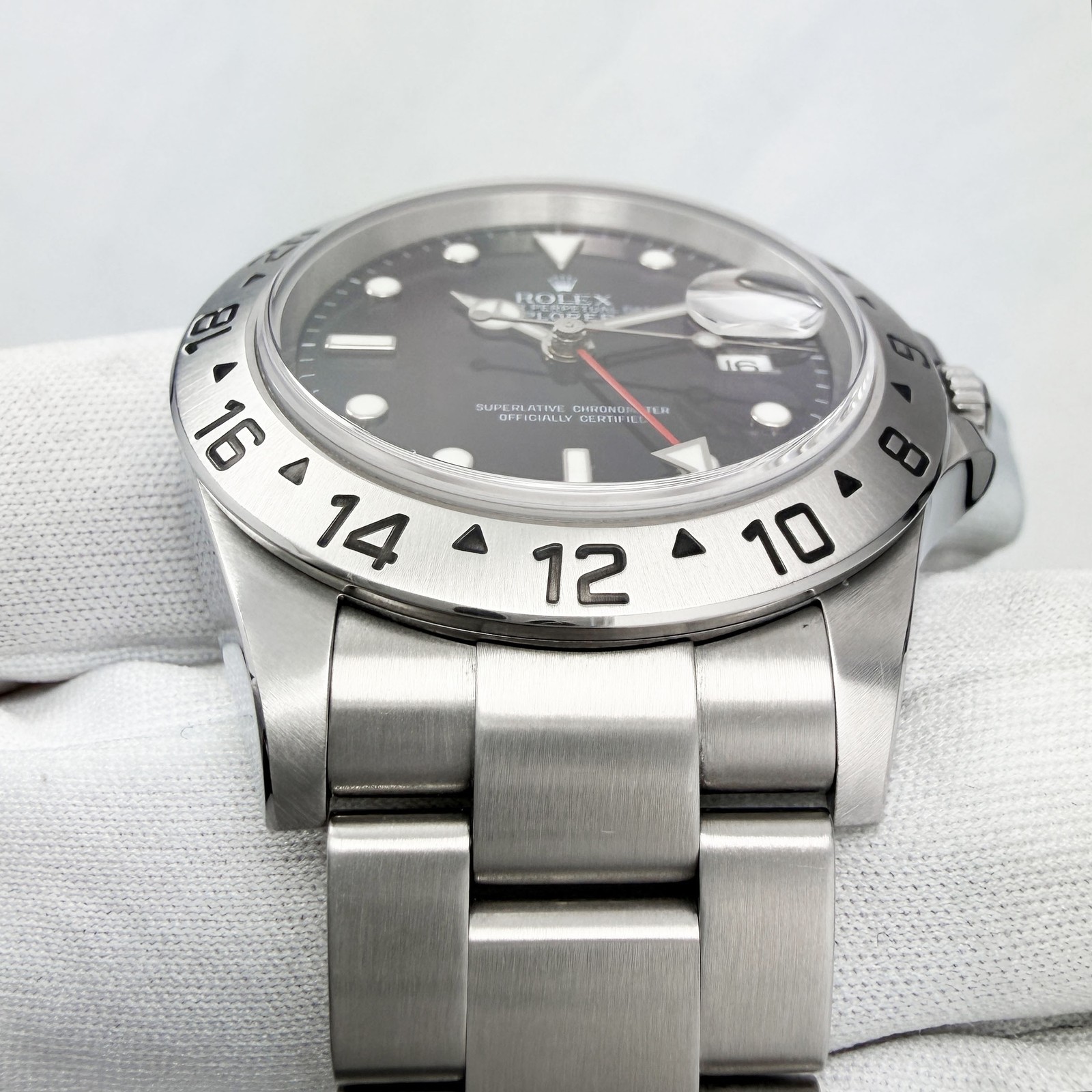2007 Rolex Explorer II 16570 40MM Black Dial Steel Box Paper Z-Serial