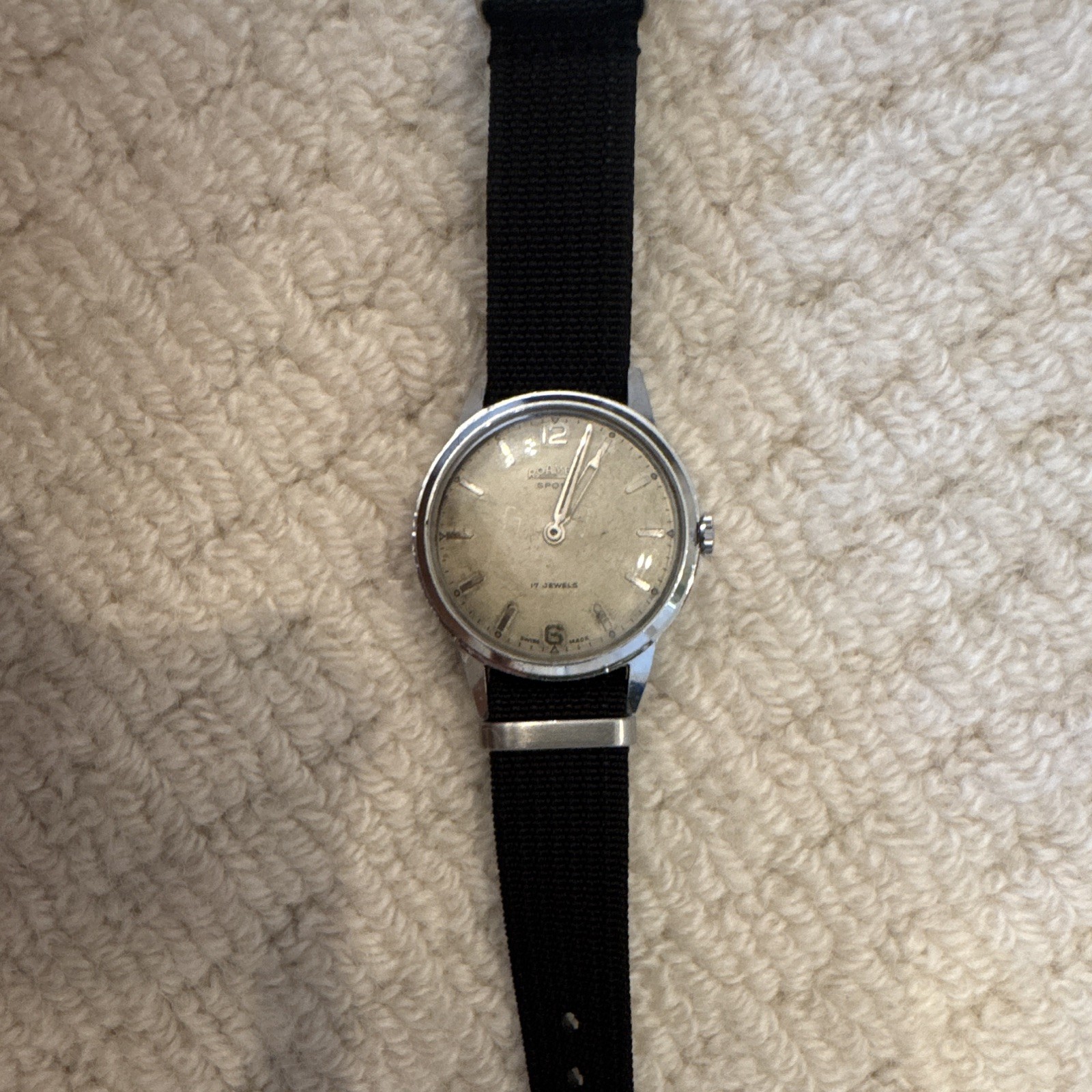 Roamer Sport Swiss Made Manual Wind Watch 17J Silver Dial 33mm Black Nylon RUNS