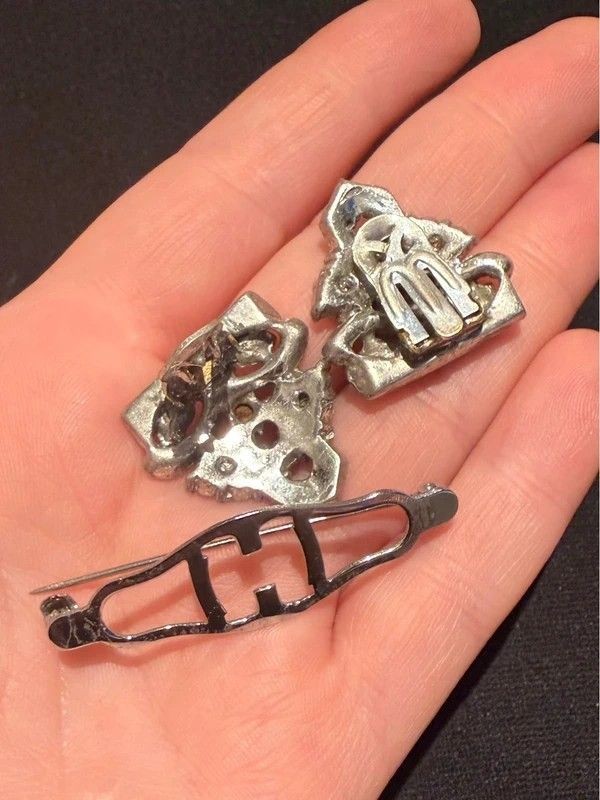 Beautiful Vintage Duette Brooch and Two Dress Clips