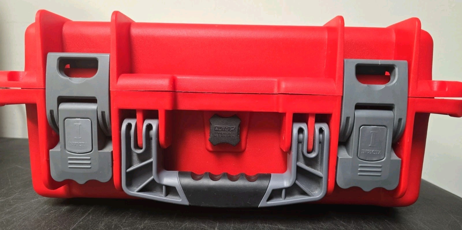 Invicta Red 8 Slot Watch Case