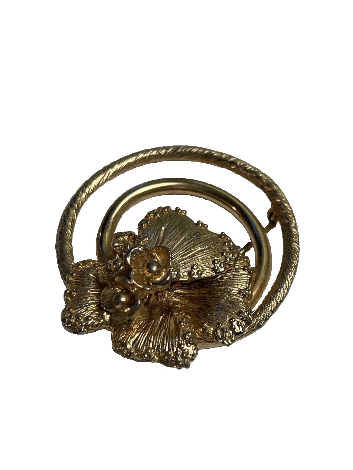 Hilco Vintage Gold Tone Double Circle Floral Signed 3-D Brooch w/patent 177-528