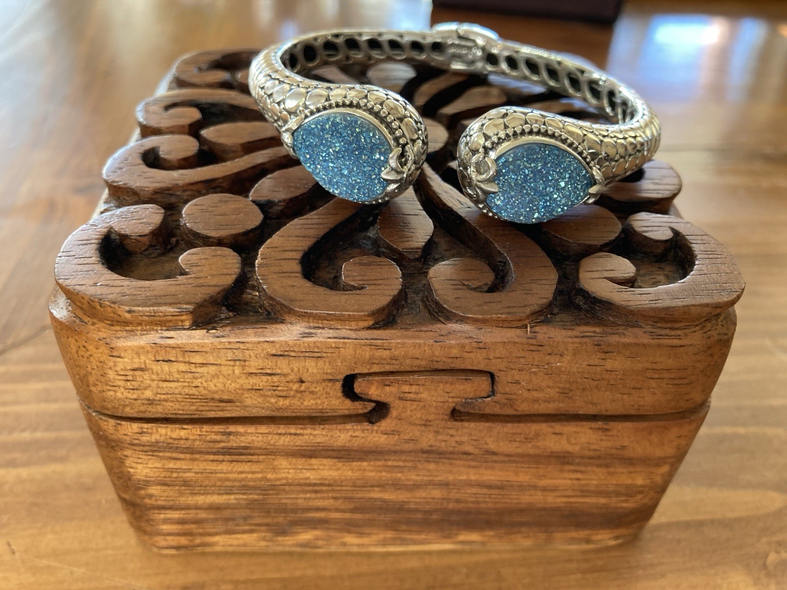 Sarda- Paraiba Quartz Drusy Tip To Tip Cable Bracelet Size 7