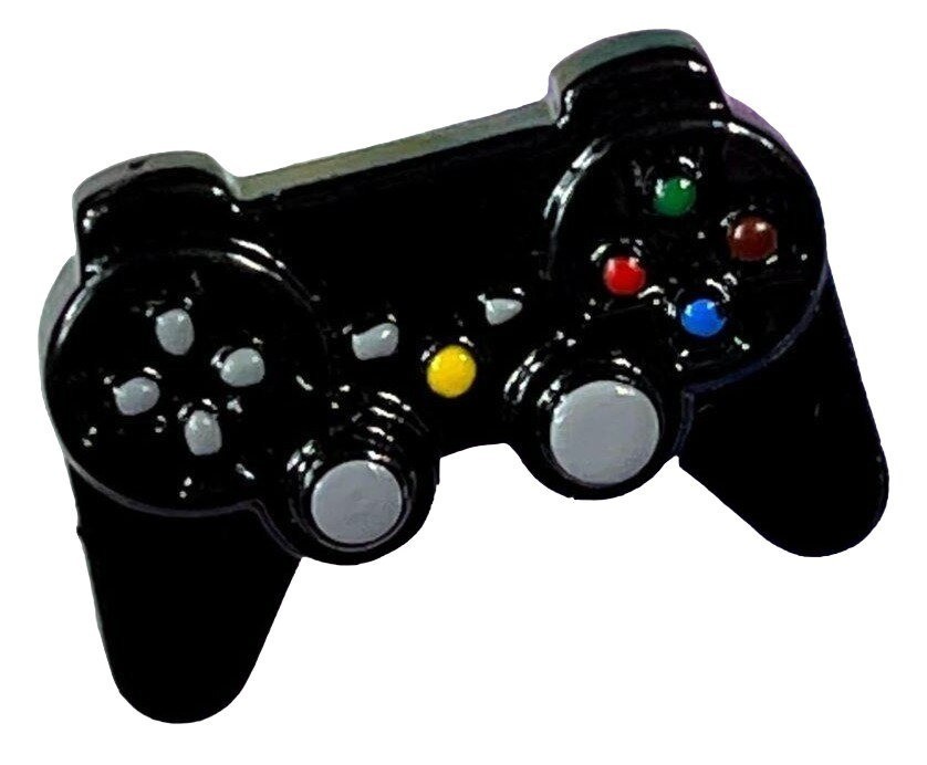 Video Game Controller Lapel Pin Hand Held Device 3D Enamel Badge Brooch Jewelry