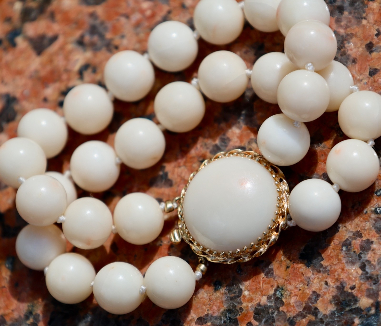 SOLID YELLOW GOLD CLASP ANELD SKIN CORAL 10.2MM BEAD 2-STRAND HONORA BRACELET