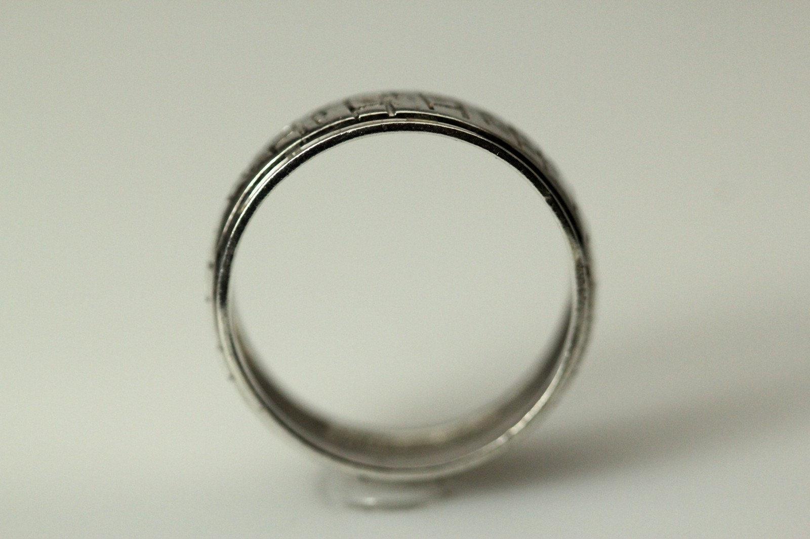 925 Sterling Silver Size 7.75 Patterned 7.3mm Concave Court Band Ring (RIN5256)