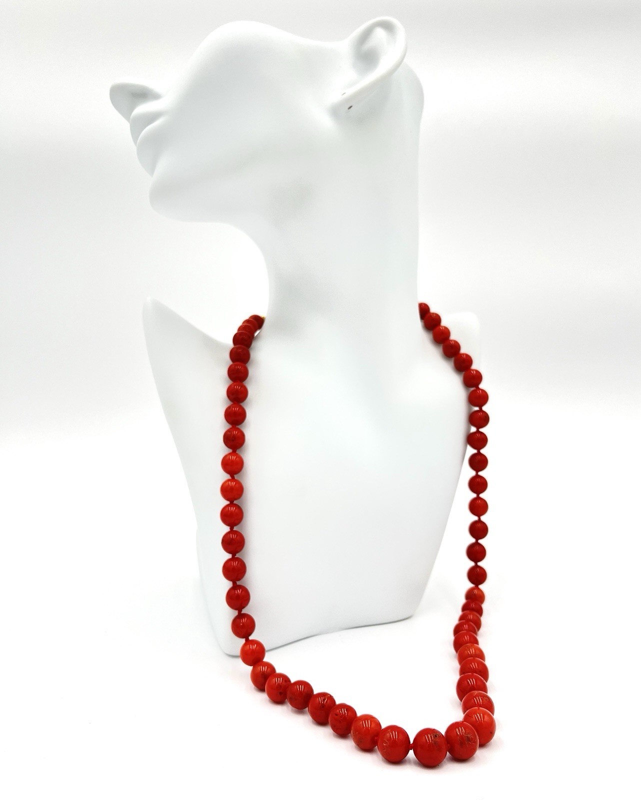 Natural Mediterranean Red Coral Necklace 63cm Balls 7-11mm 18kt Gold Knot