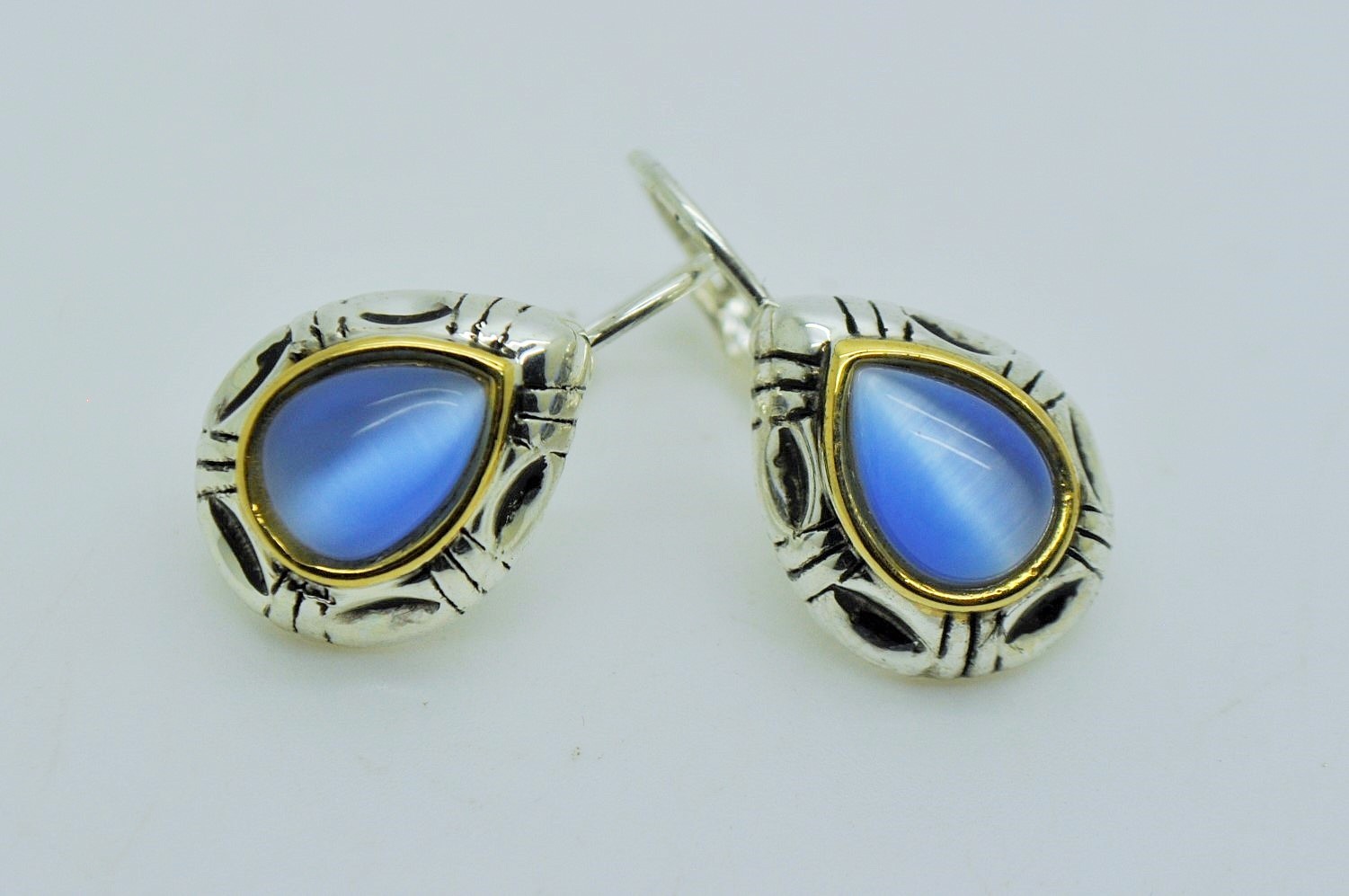 chic style tear drop shape blue cat eye dangle fashion french clip earrings 164b
