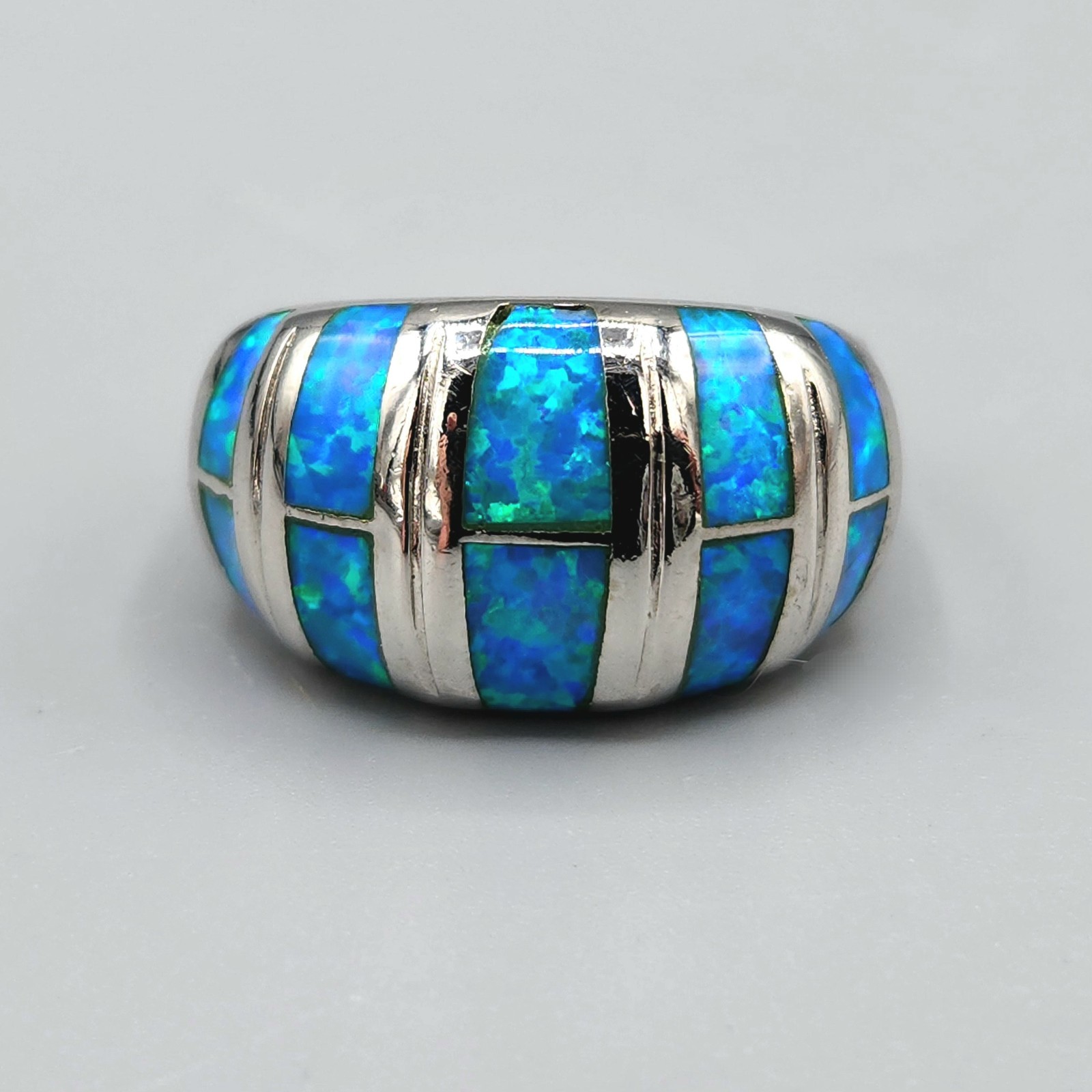 Sterling Silver Blue Lab Opal Inlay Domed Bezel Ring Size 8 5.5g