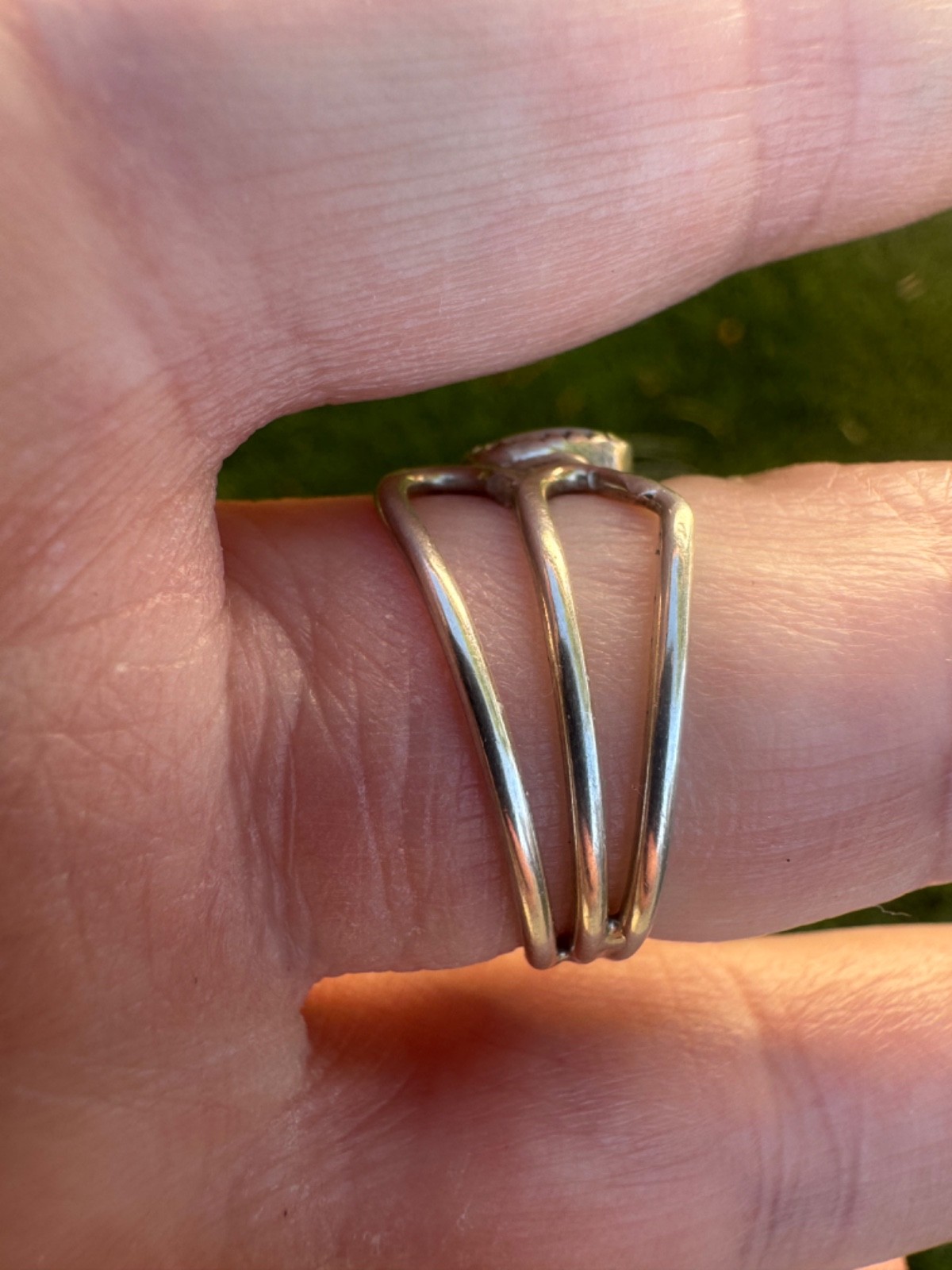 Sterling Silver Oval Opal ring Size 8.75 Neat band style 3.2 grams Estate