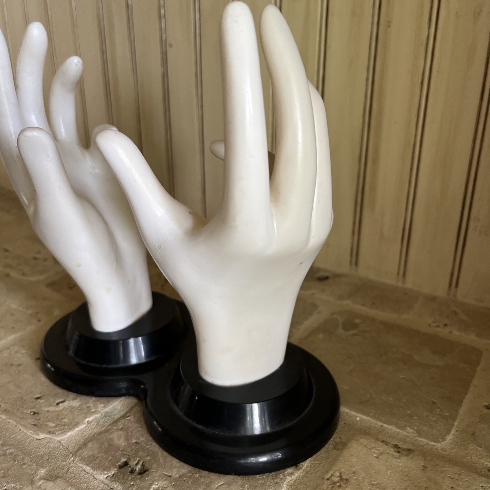 Vintage 1990 E&B Giftware Double 2 Hands Mannequin Jewelry Rings Display