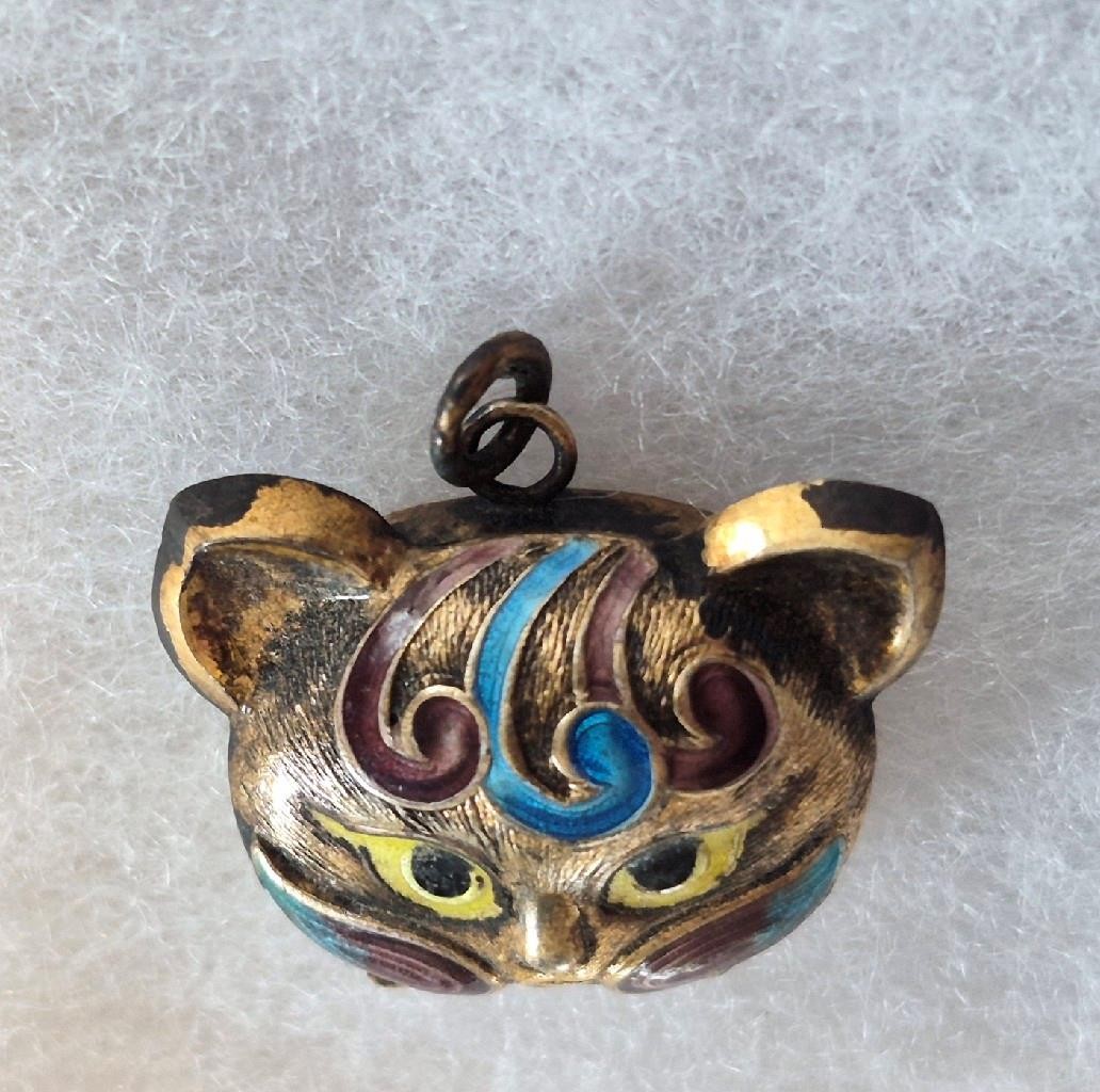 Vintage CHINESE EXPORT Sterling Silver Gold Vermeil CAT LOCKET Enamel PENDANT