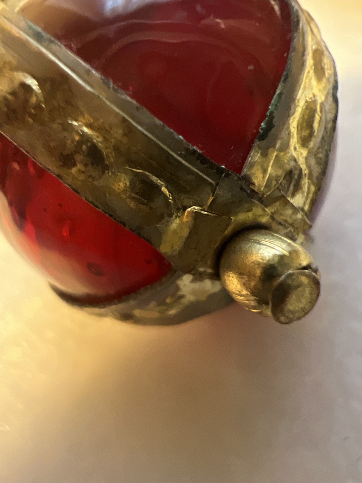 Vtg Egyptian Rev. Gripoix Poured Glass Brass Gold Red Green Runway Clip Earrings